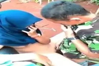 Ketangkap Ngesek di Kebun Tapi Yang Nangkep Minta Diterusin Sampai Croot