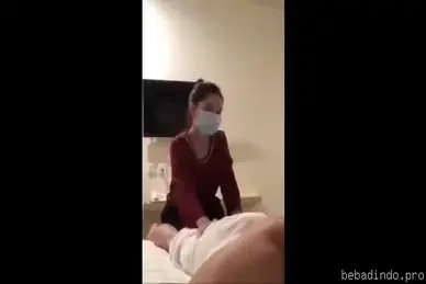 Ngewe langsung sama cewek pijat genit super enak