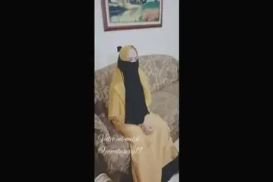 Ukhti Hijab Kuning Dientot Liar Sampe Becek Basah